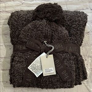 Barefoot Dreams NWT CozyChic Pom Pom Beanie & Scarf Set Espresso OS Chenille